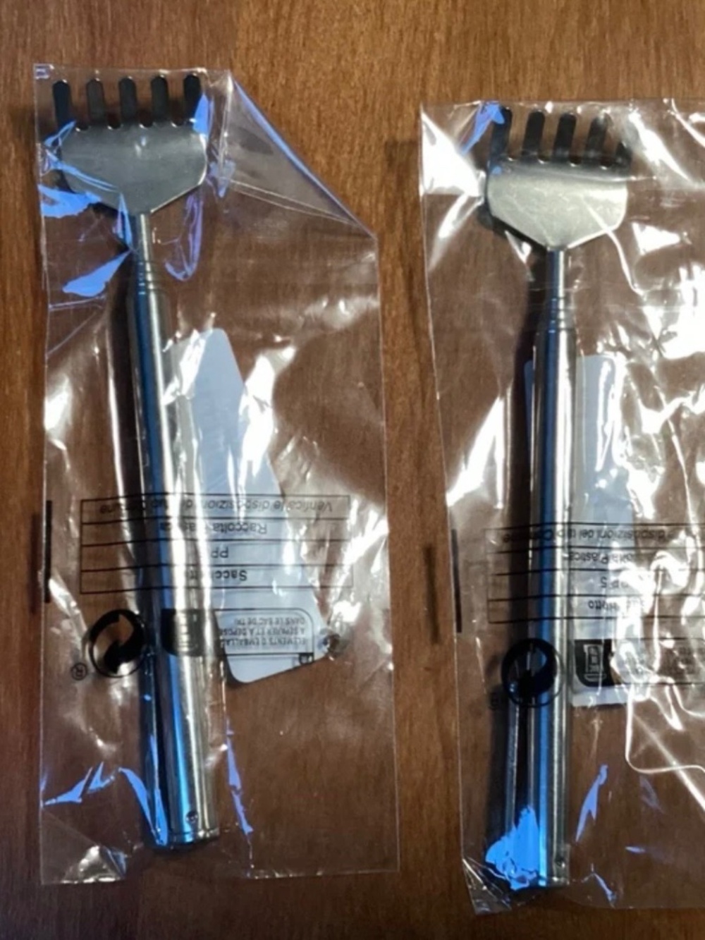 Retractable Freedom Back Scratcher - Portable Up to 50cm Length NEW